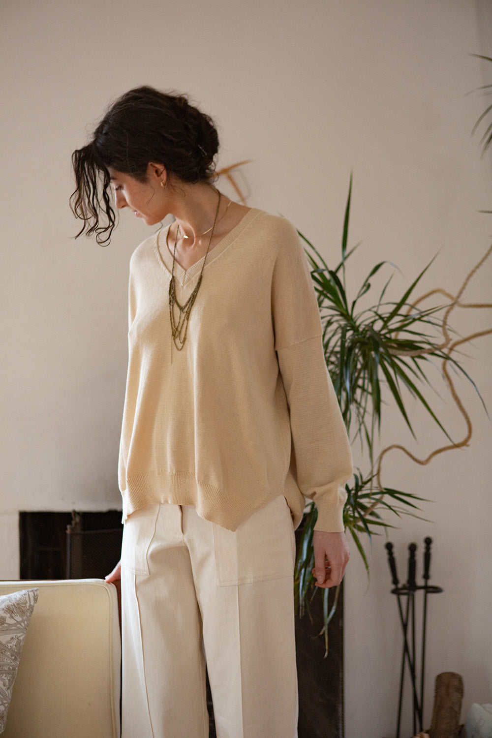 Anna Pima Cotton V Neck Pullover in Natural