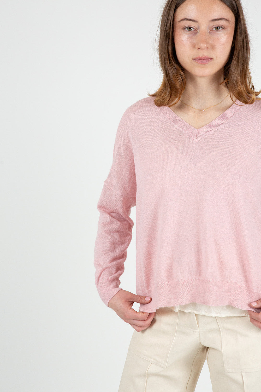 Anna Alpaca V Neck Pullover In Rose Quartz