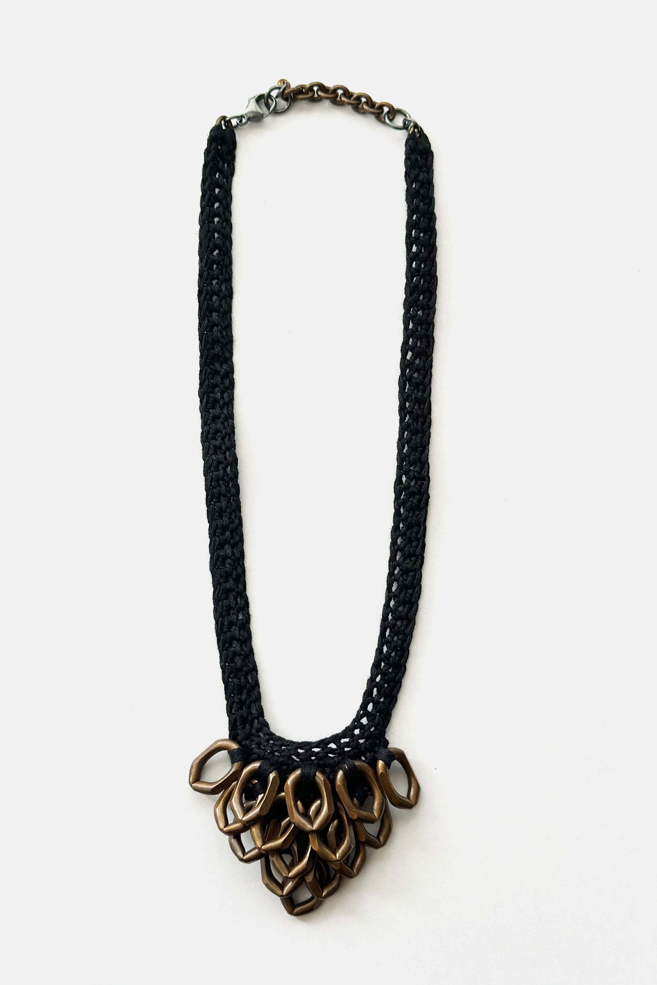 Boet Short Artichoke Necklace In Black