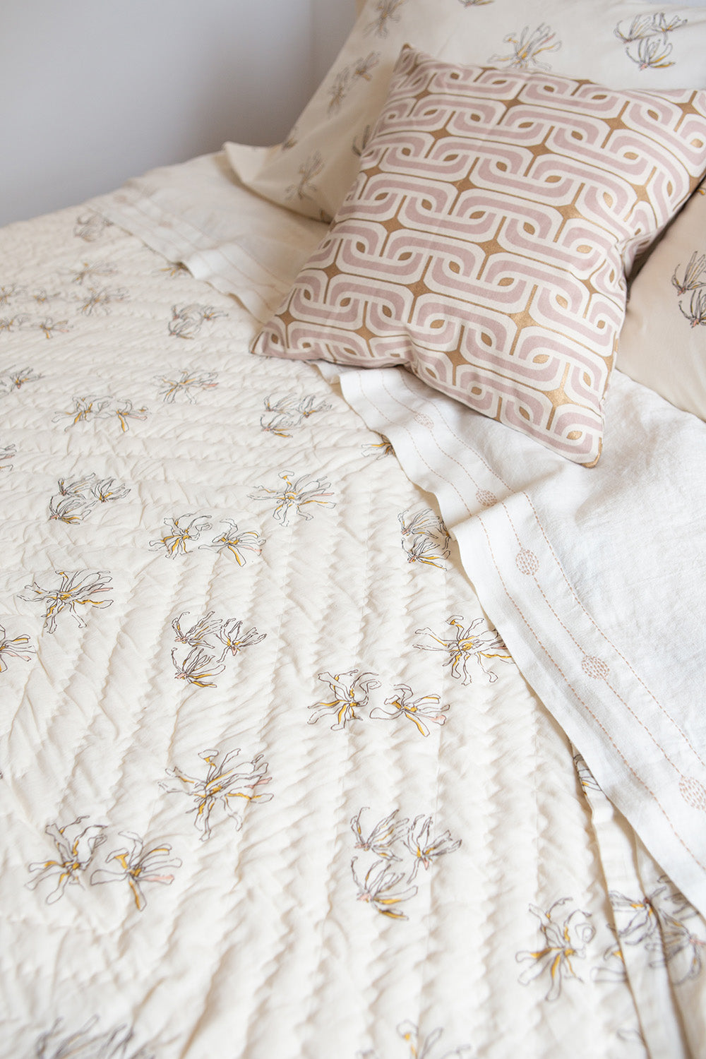 Cotton Hand-Stitched Quilt In Stellata