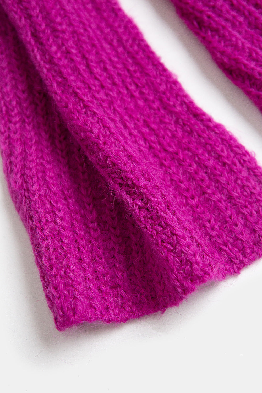 Baby Alpaca Skinny Scarf In Hot Pink