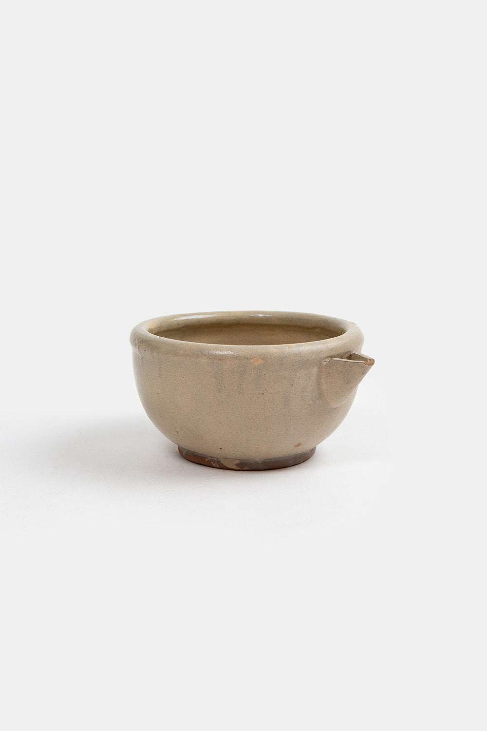 Ceramic Mixing Bowl with Spout