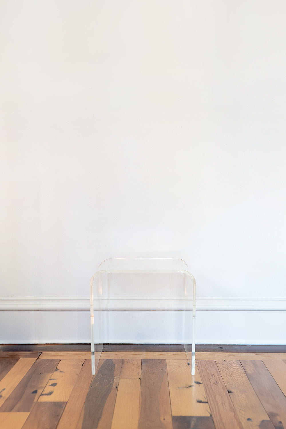 Modernist Lucite Side Table In The Manner Of Charles Hollis