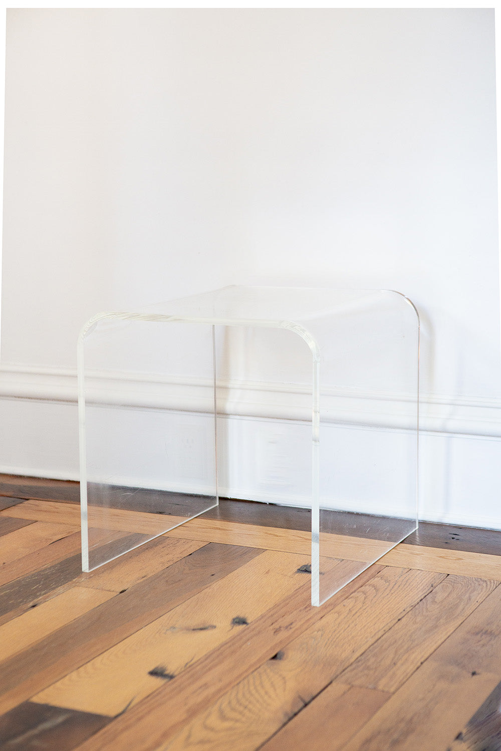 Modernist Lucite Side Table In The Manner Of Charles Hollis